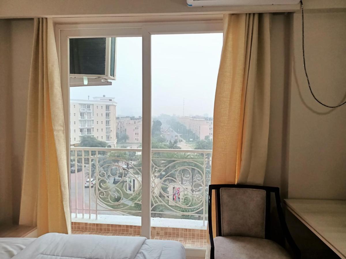 Hotel Vrindavan Inn Buitenkant foto