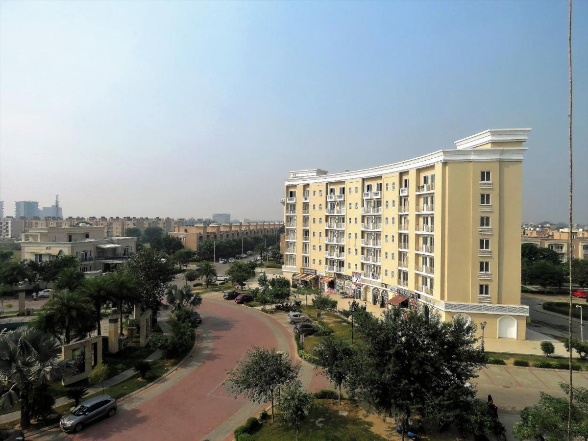 Hotel Vrindavan Inn Buitenkant foto